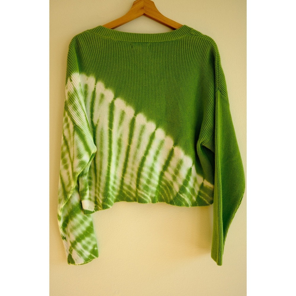 PacSun LA Hearts Green Tie Dye Cropped Sweater S‎ V-Neck Ribbed Knit Soft Girl - Picture 2 of 9
